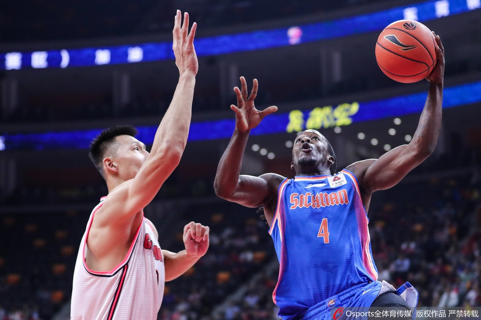 CBA第28轮:广东VS四川
