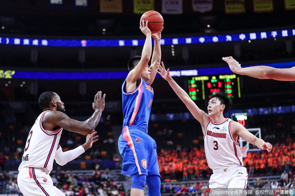 CBA第28轮:广东VS四川