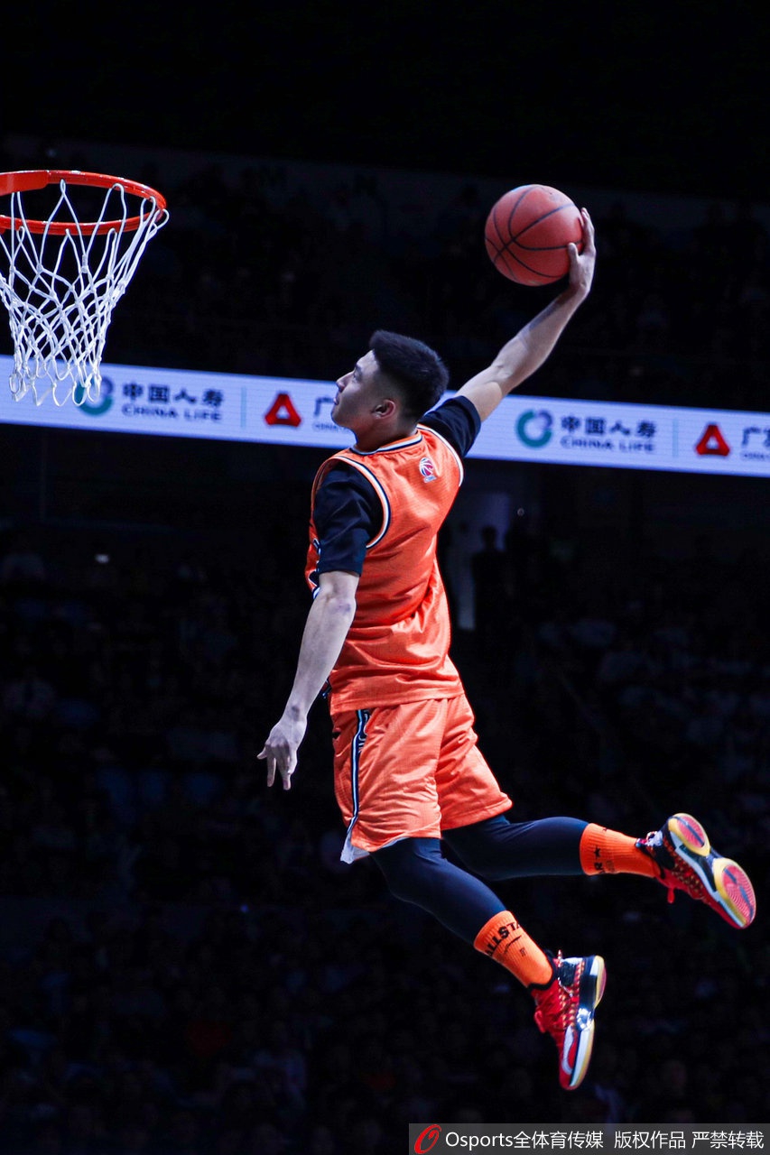 CBA全明星扣篮决赛:矣进宏加冕扣篮王