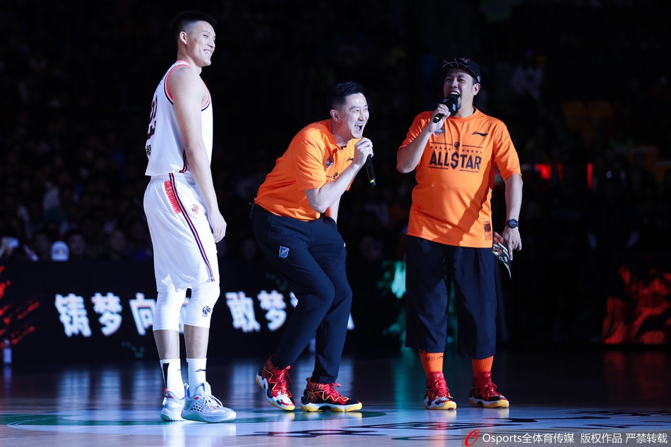 CBA全明星赛:阿日献暴扣1V1虐杜锋