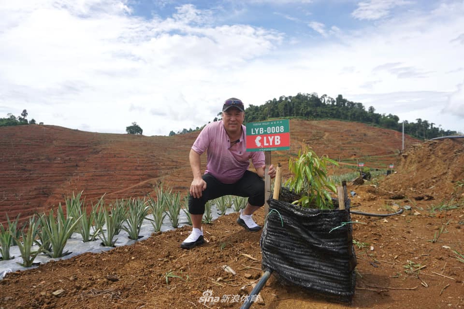 李永波造访大马榴莲园