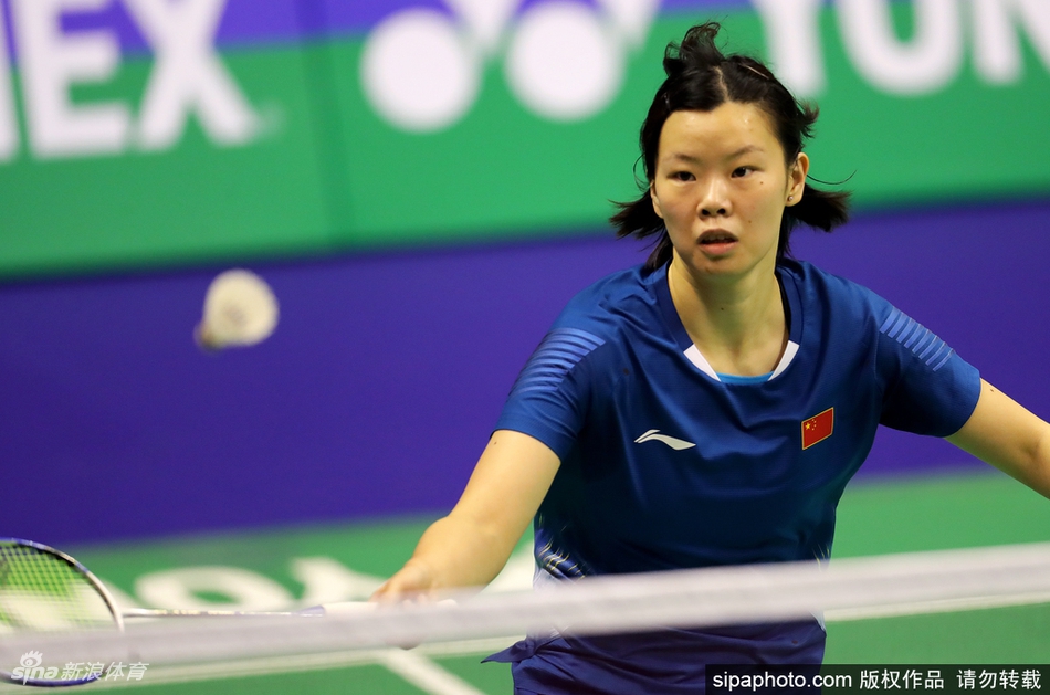 香港资格赛李雪芮2-0金效F