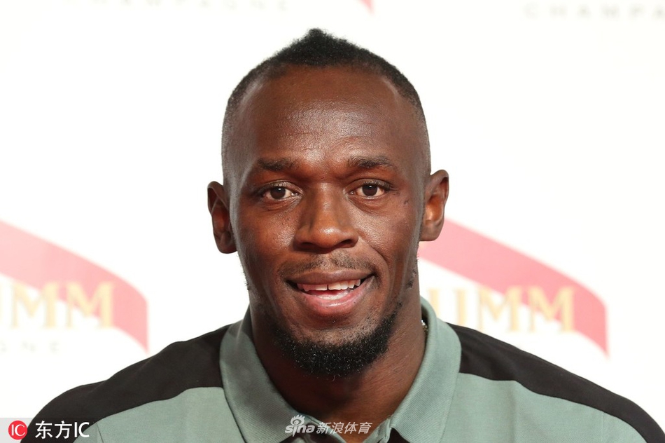 博尔特现身东京出席品牌活动