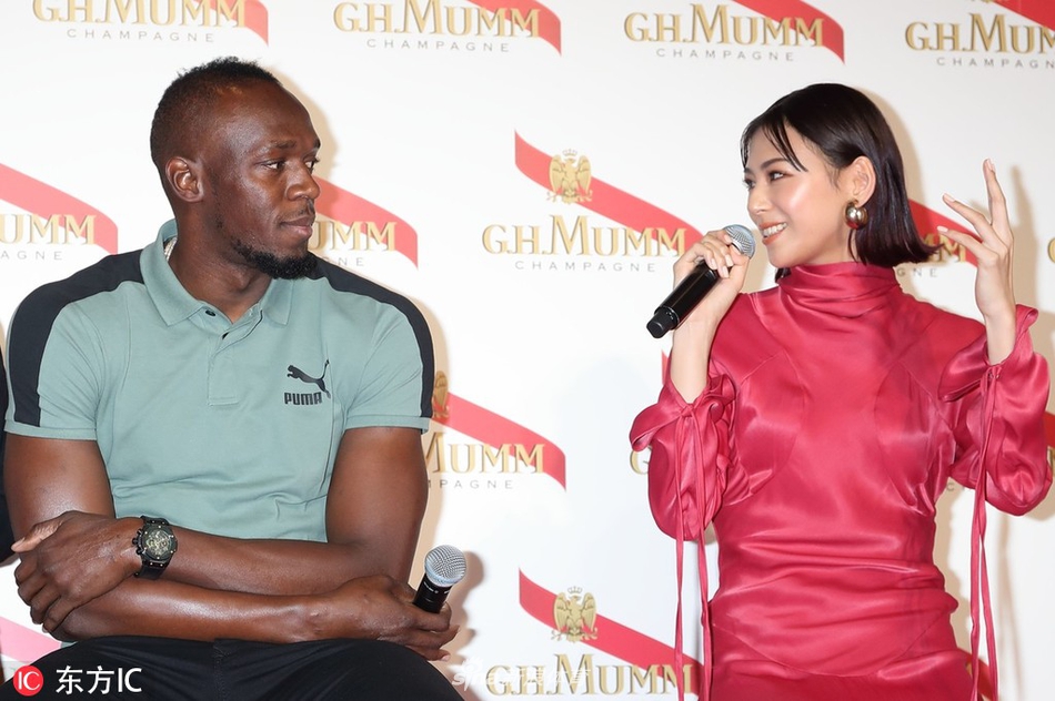 博尔特现身东京出席品牌活动