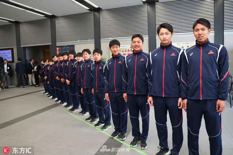 巴赫到访味之素国家训练中心