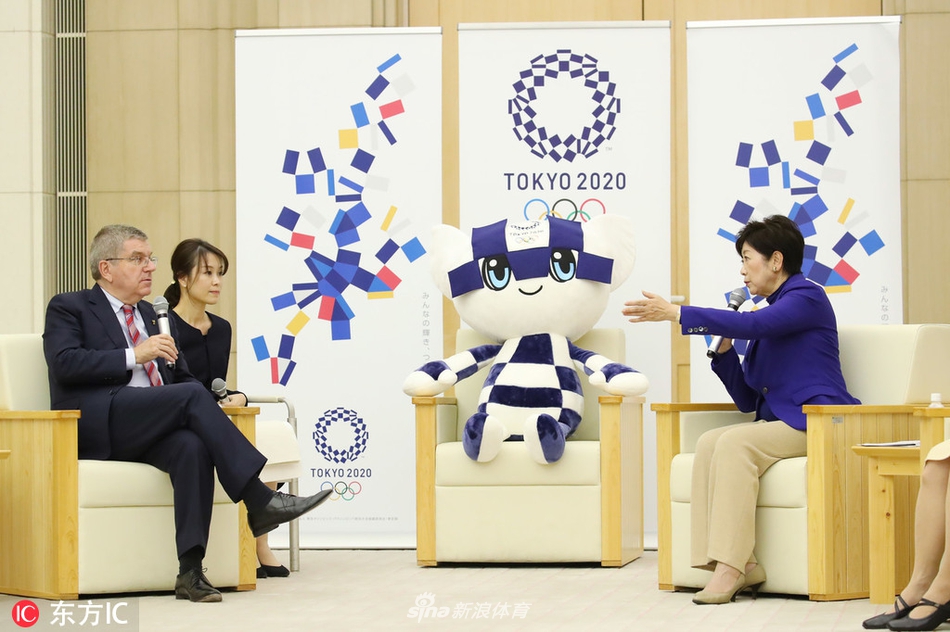 巴赫到访味之素国家训练中心