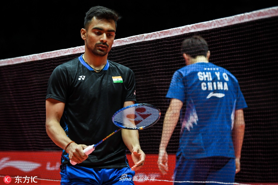 羽联总决赛石宇奇进决赛