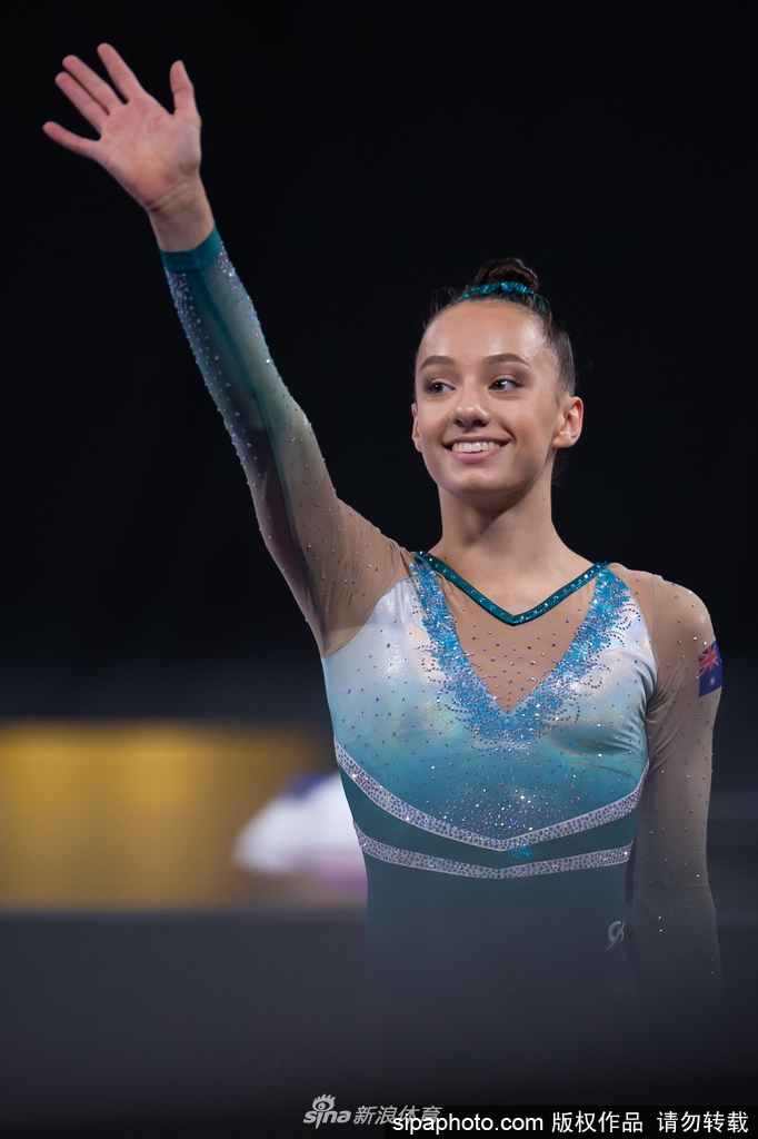 世界杯赵诗婷平衡木摘金