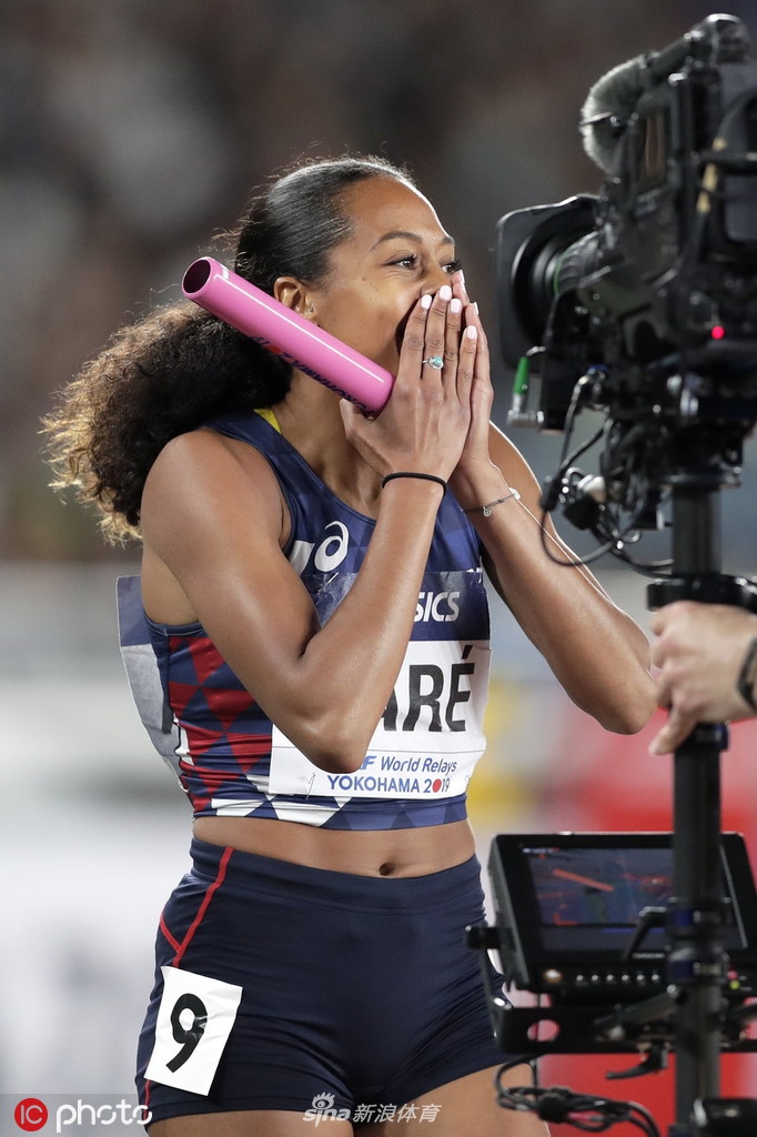 接力世锦赛中国女4*200获亚军