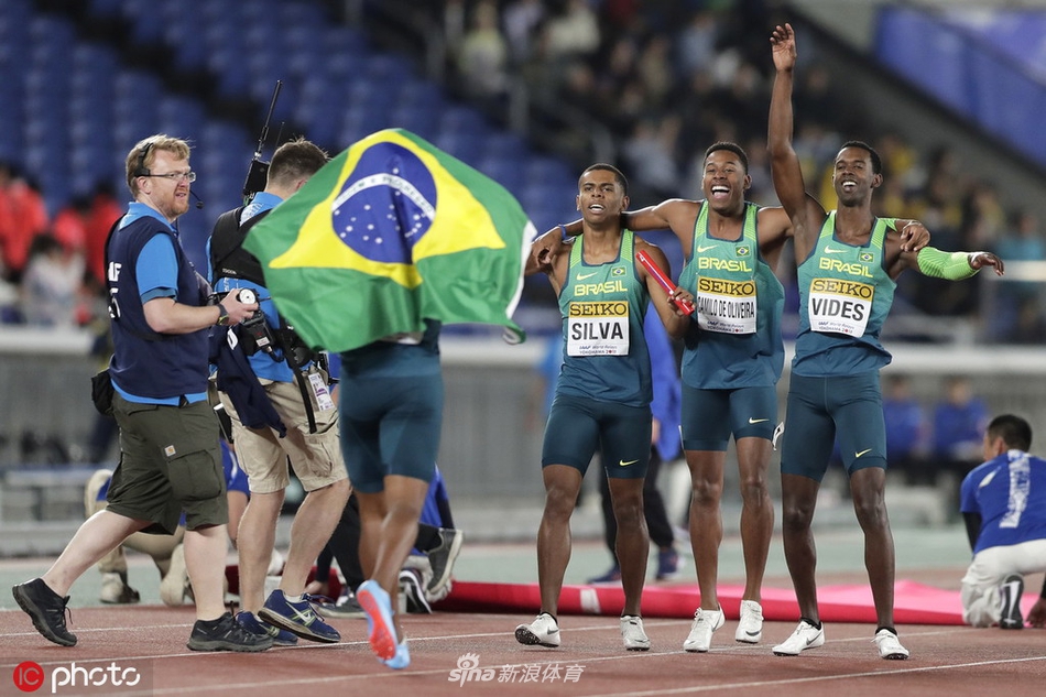 接力世锦赛巴西爆冷夺冠