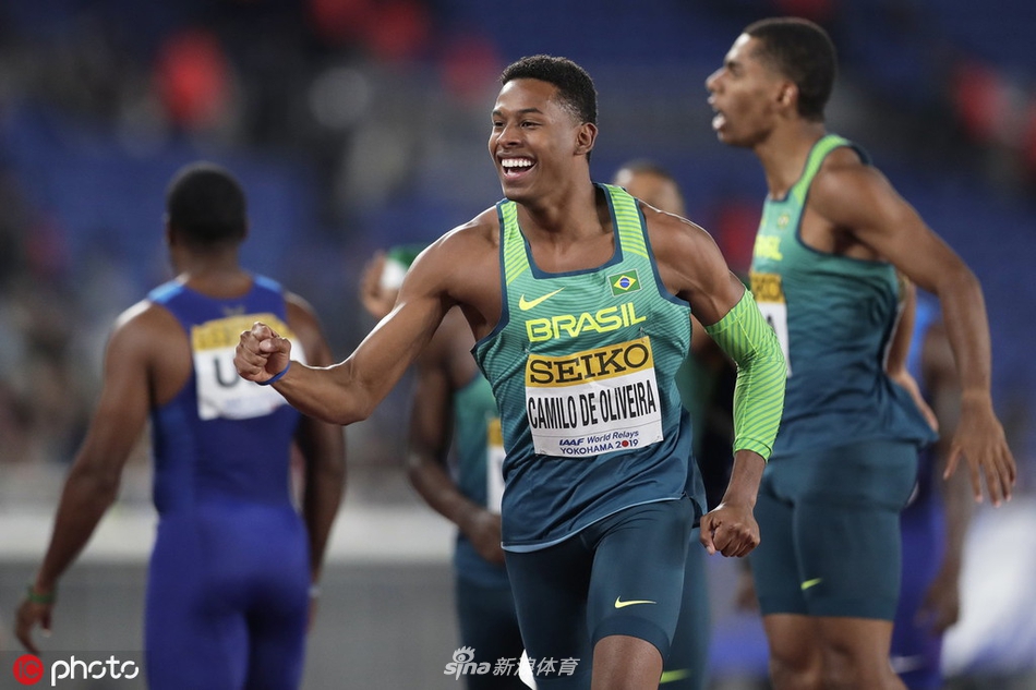 接力世锦赛巴西爆冷夺冠