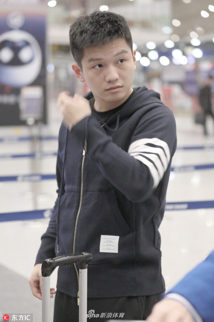 樊振东出征世界杯