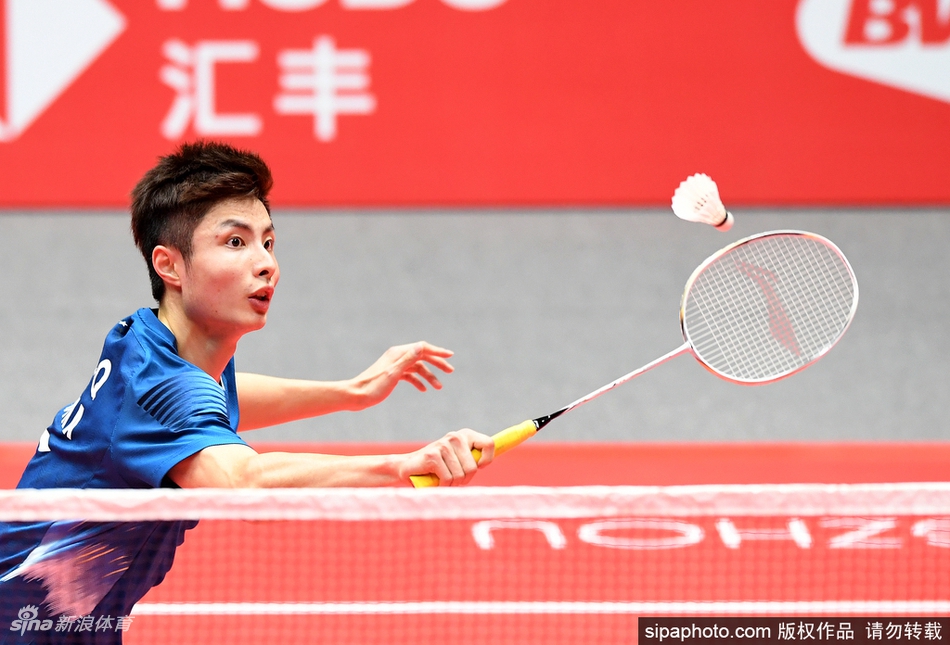 总决赛石宇奇2-0金廷两连胜