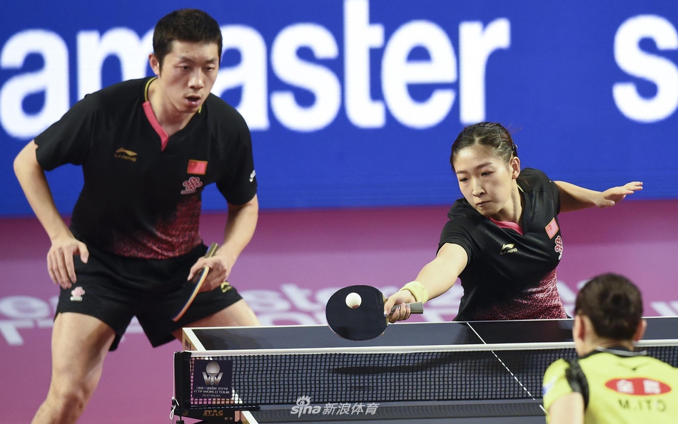 卡乒赛昕雯联播混双夺冠