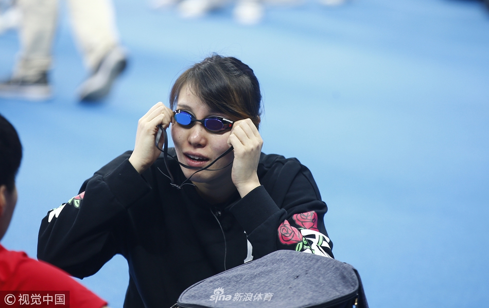 傅园慧参加短池世锦赛测试赛