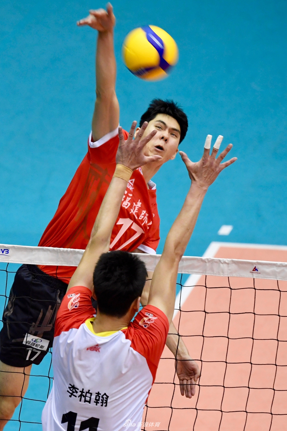 全锦赛山东男排3-0福建