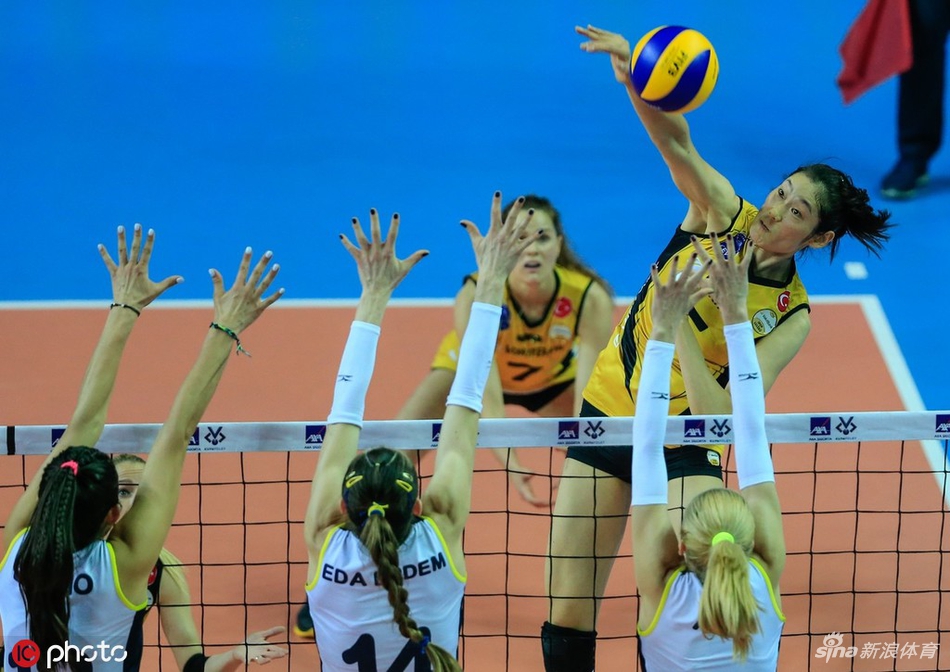 土超半决赛瓦基弗银行落败