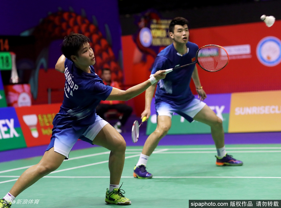 港羽赛黄东萍／王懿律进决赛