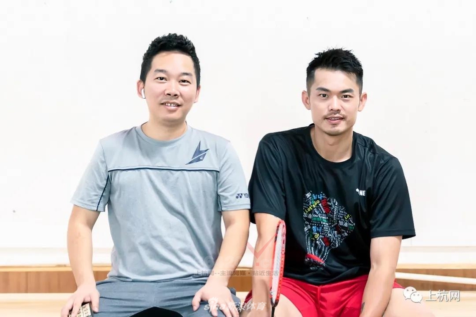 林丹亲自给小学员上课