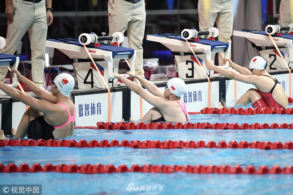 全锦赛傅园慧50仰夺冠