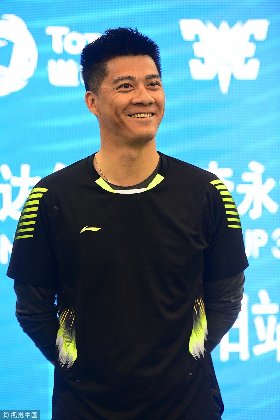 傅海峰现身沈阳出席活动