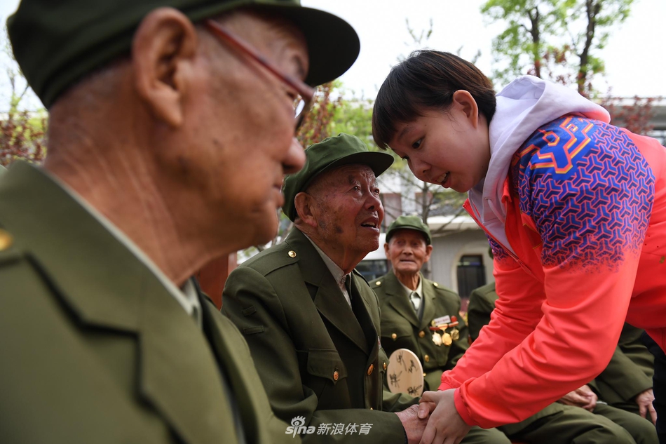 国乒到访革命圣地延安
