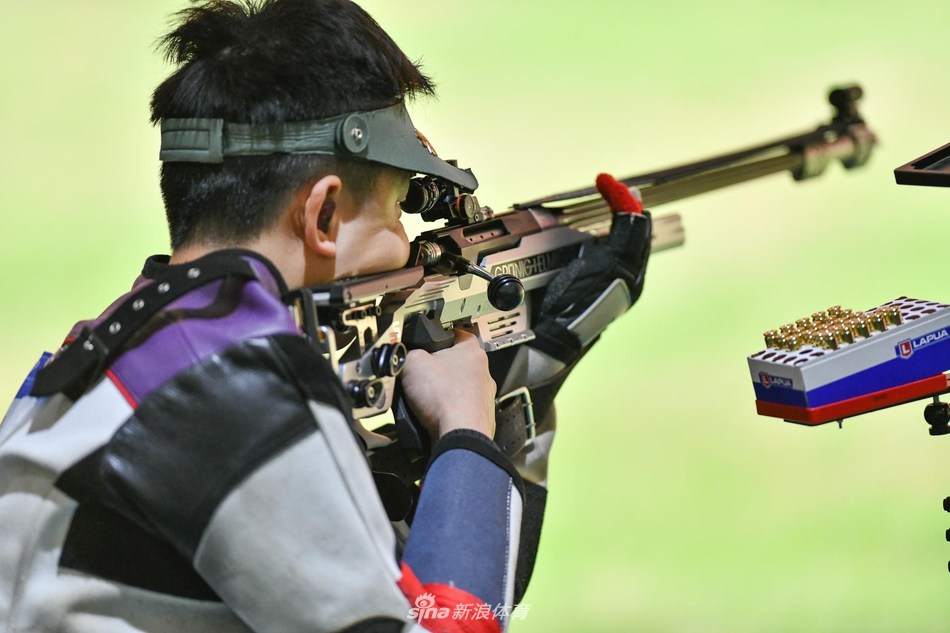 军运300米步枪三姿惠子程夺金