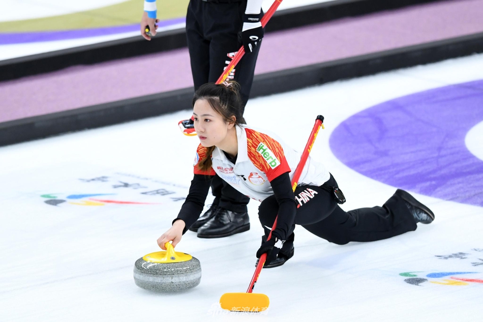 冰壶世界杯中国混双4-13美国