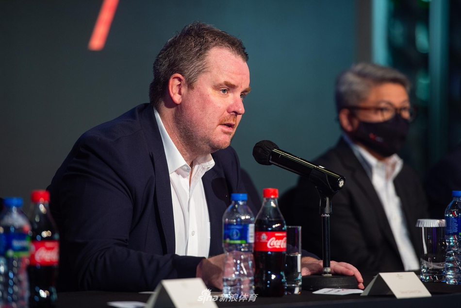 马龙、丁宁等出席澳门赛抽签