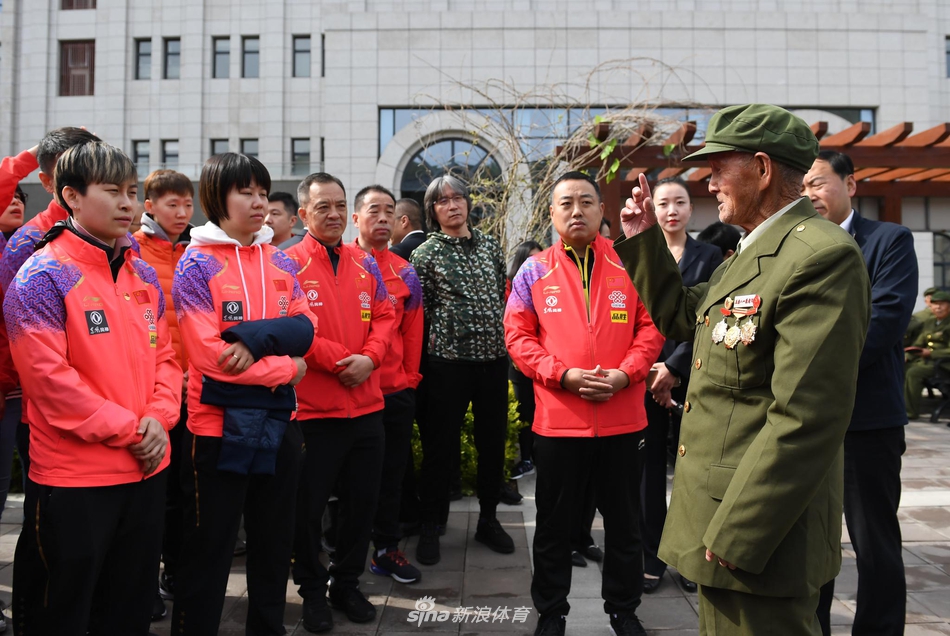 国乒到访革命圣地延安