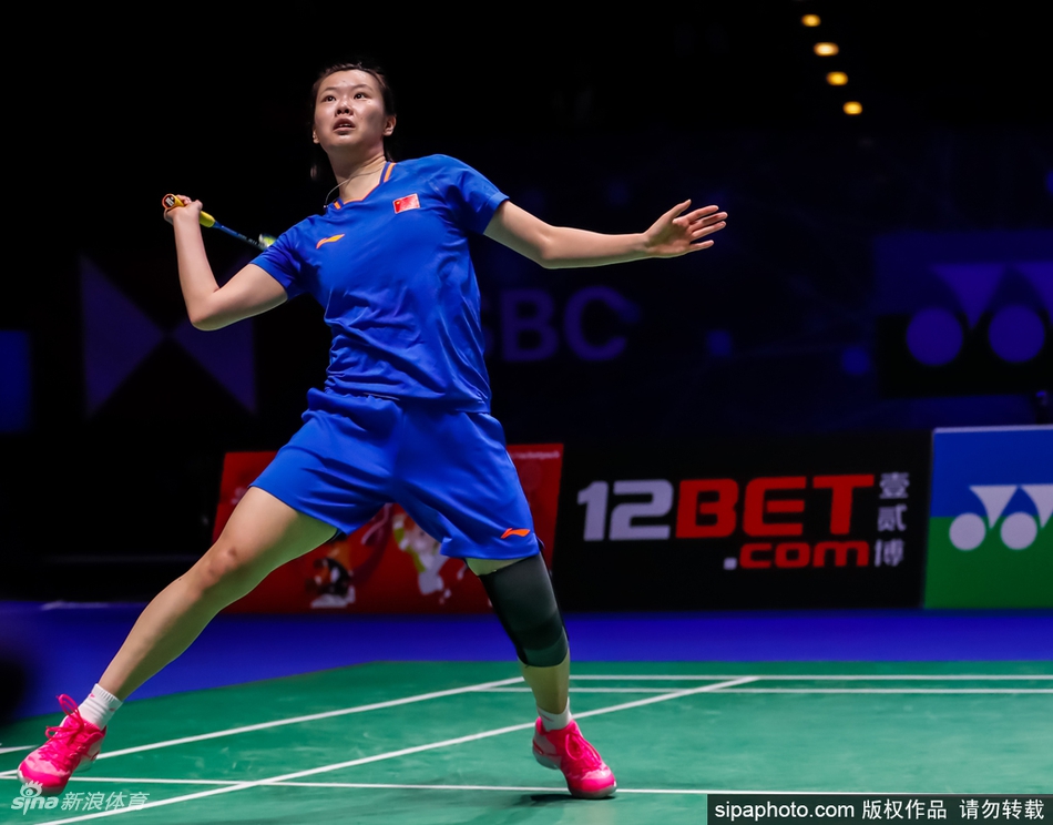 全英赛李雪芮0-2无缘四强