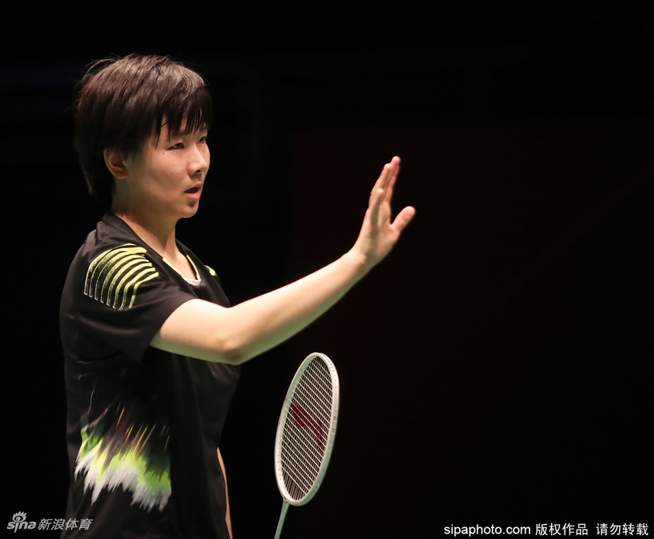 大马赛何冰娇2-0布桑兰