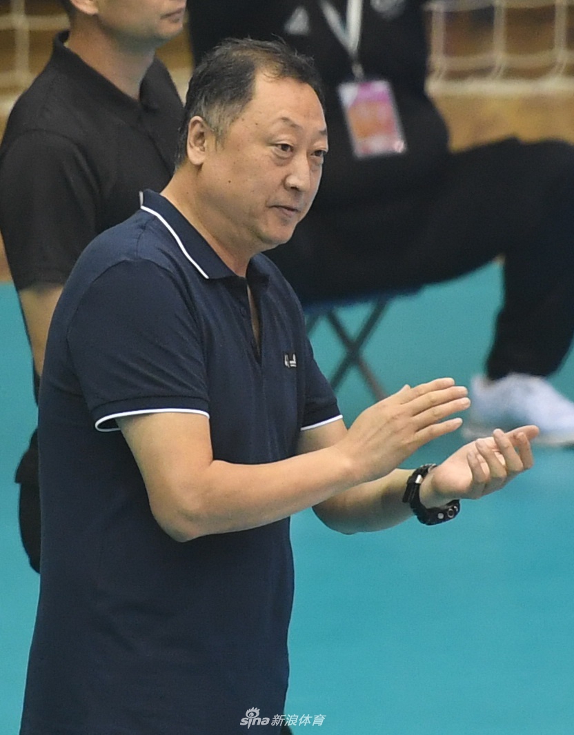 男排联赛北京3-0福建