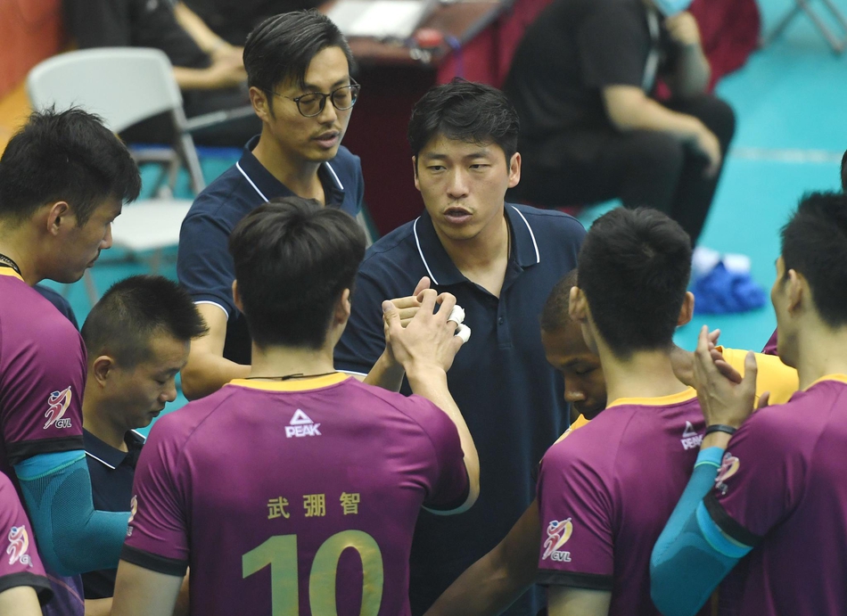 男排联赛上海0-3江苏