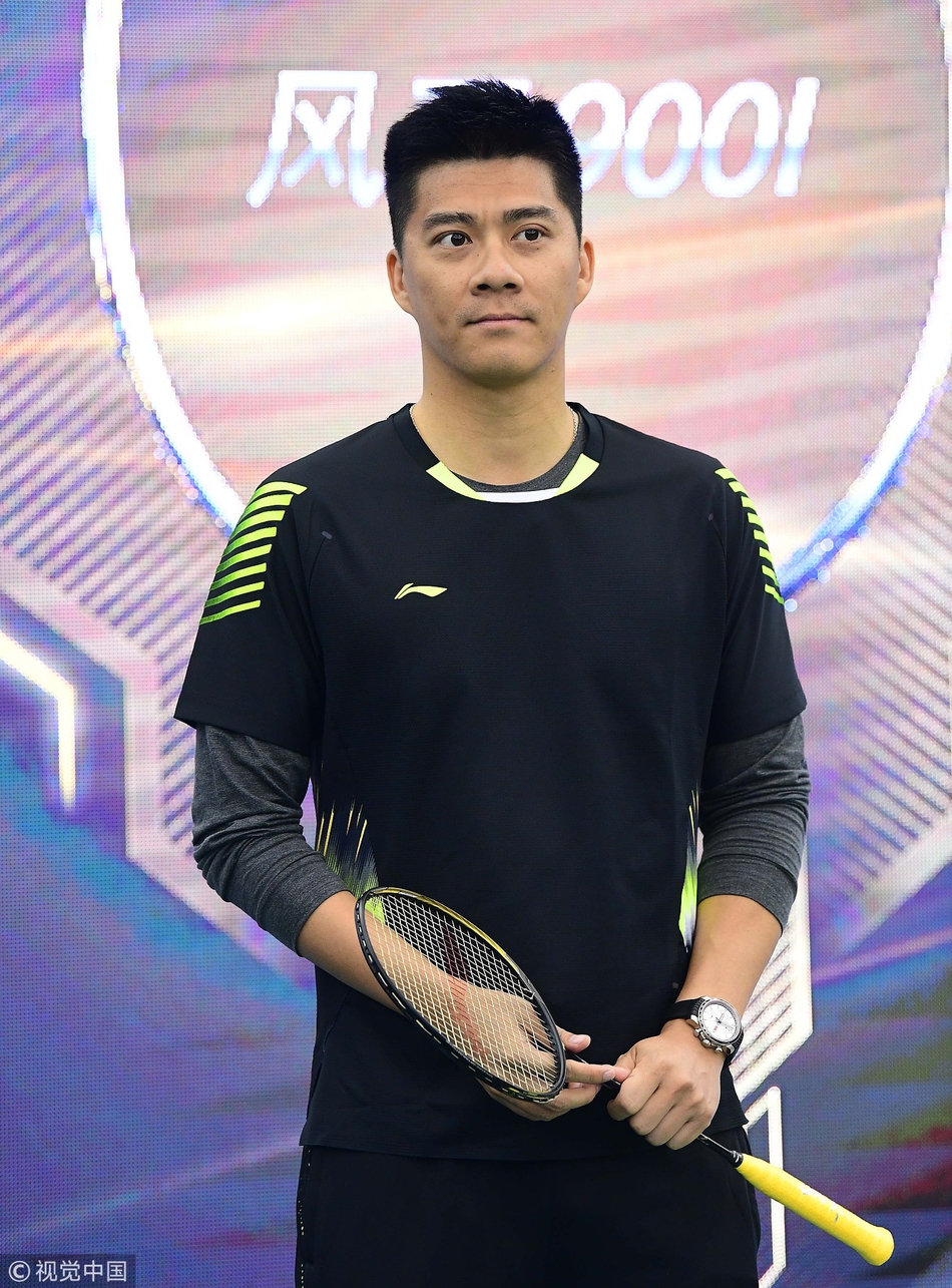 傅海峰现身沈阳出席活动