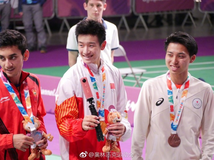 青奥会李诗沣摘金王祉怡夺银