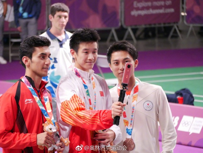 青奥会李诗沣摘金王祉怡夺银