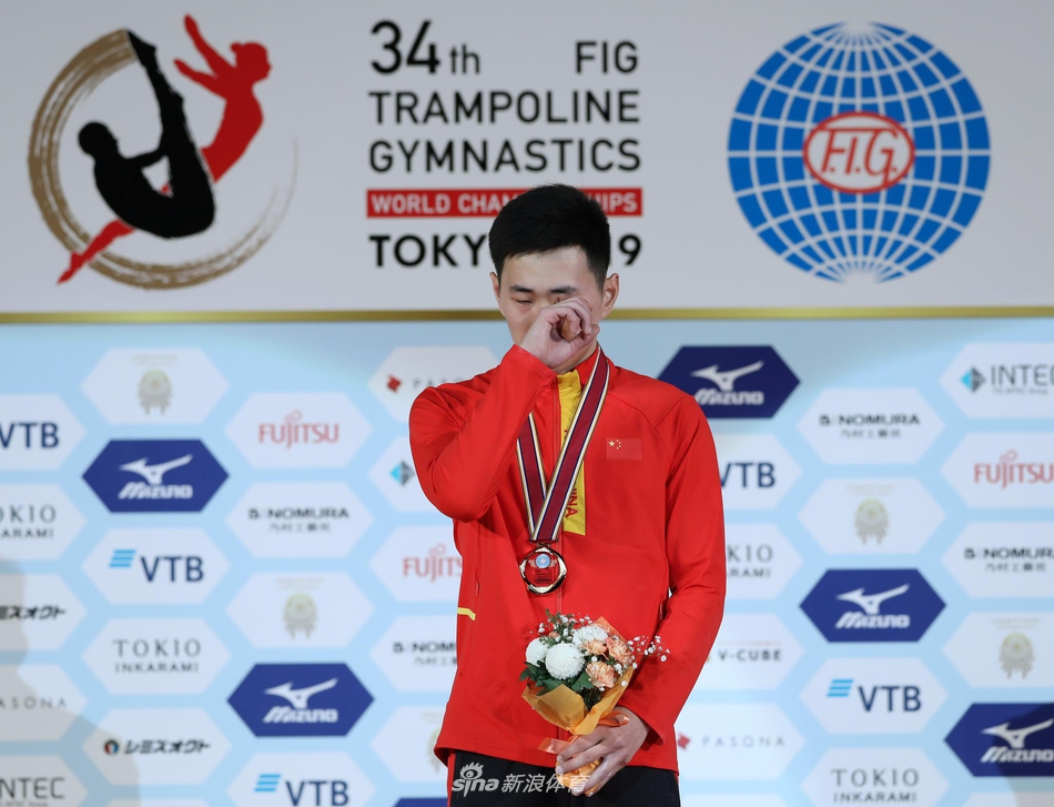 蹦床世锦赛高磊夺冠