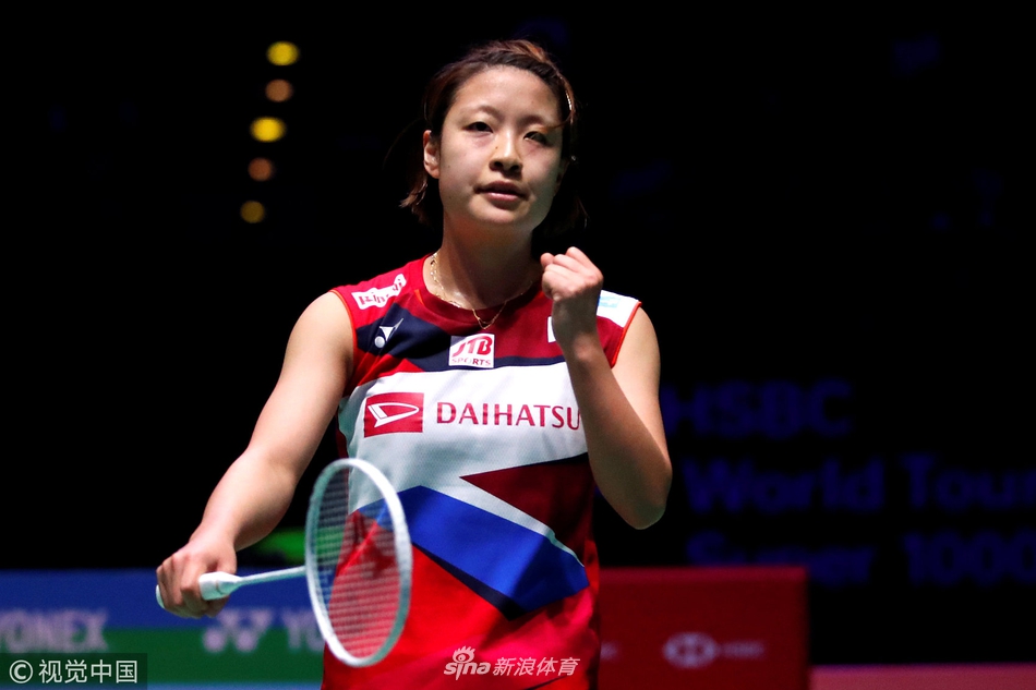 全英赛李雪芮0-2无缘四强