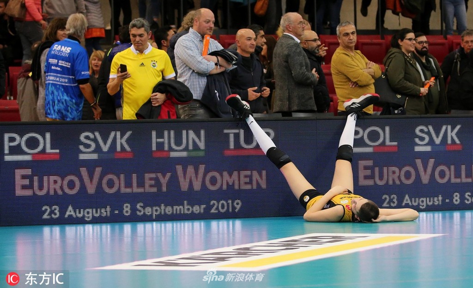 女排欧冠瓦基弗3-0斯图加特