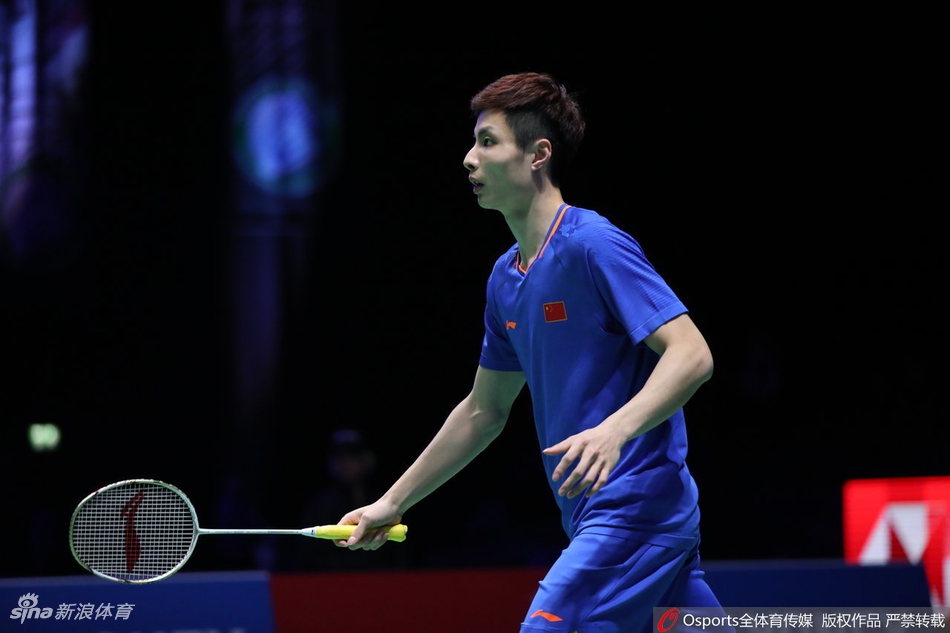 全英赛石宇奇2-0横扫进四强