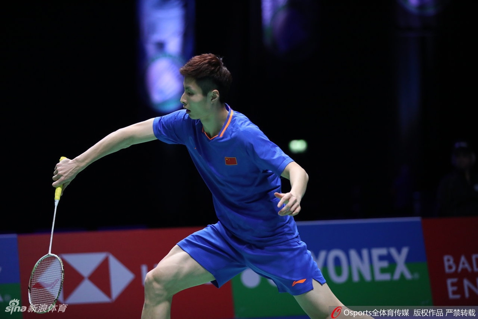 全英赛石宇奇2-0横扫进四强