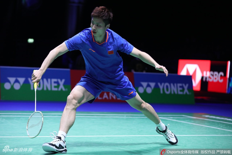 全英赛石宇奇2-0横扫进四强