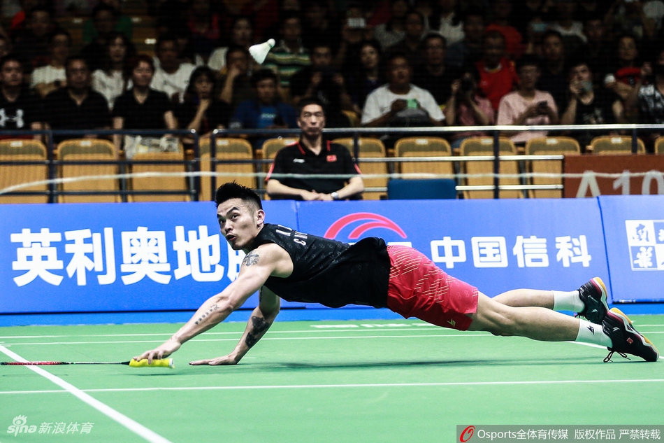 亚锦赛林丹0-2周天成