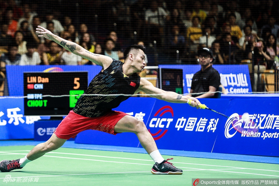 亚锦赛林丹0-2周天成