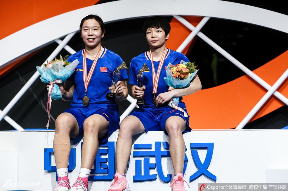 羽毛球亚锦赛女双颁奖仪式