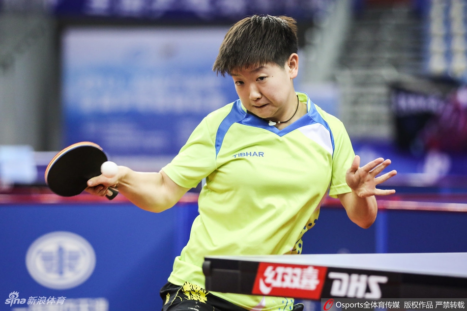 孙颖莎出战全锦赛女团比赛