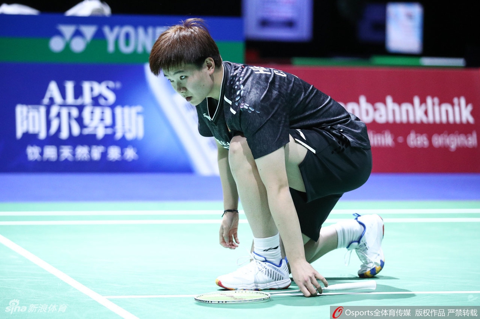 世锦赛何冰娇2-1大堀彩