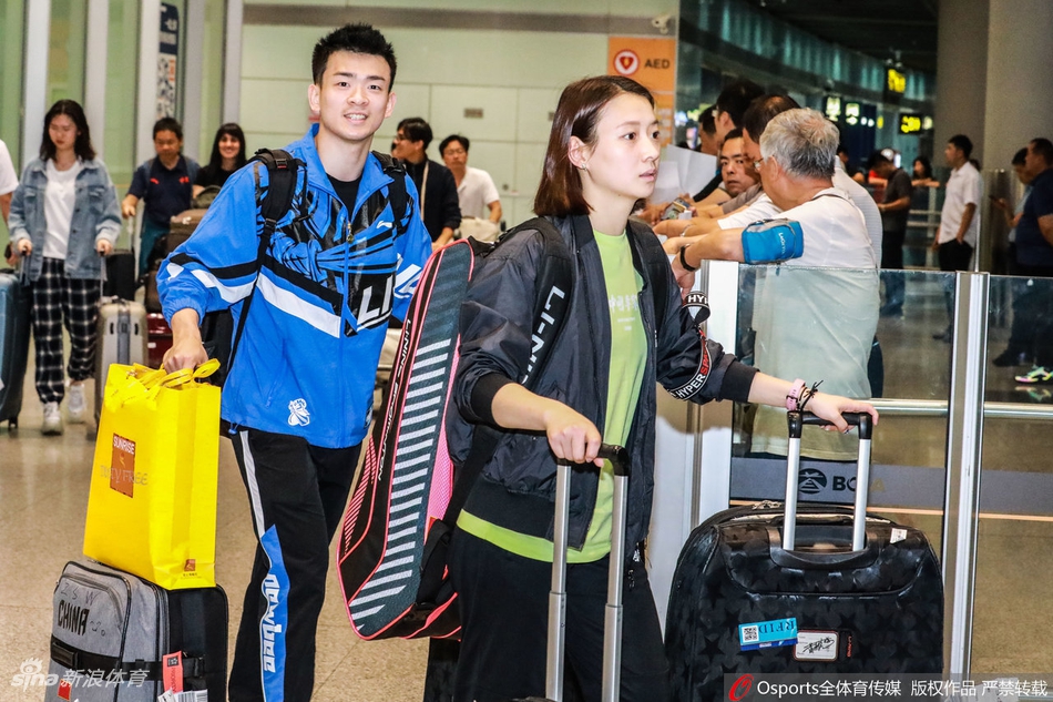 雅思组合凯旋回国