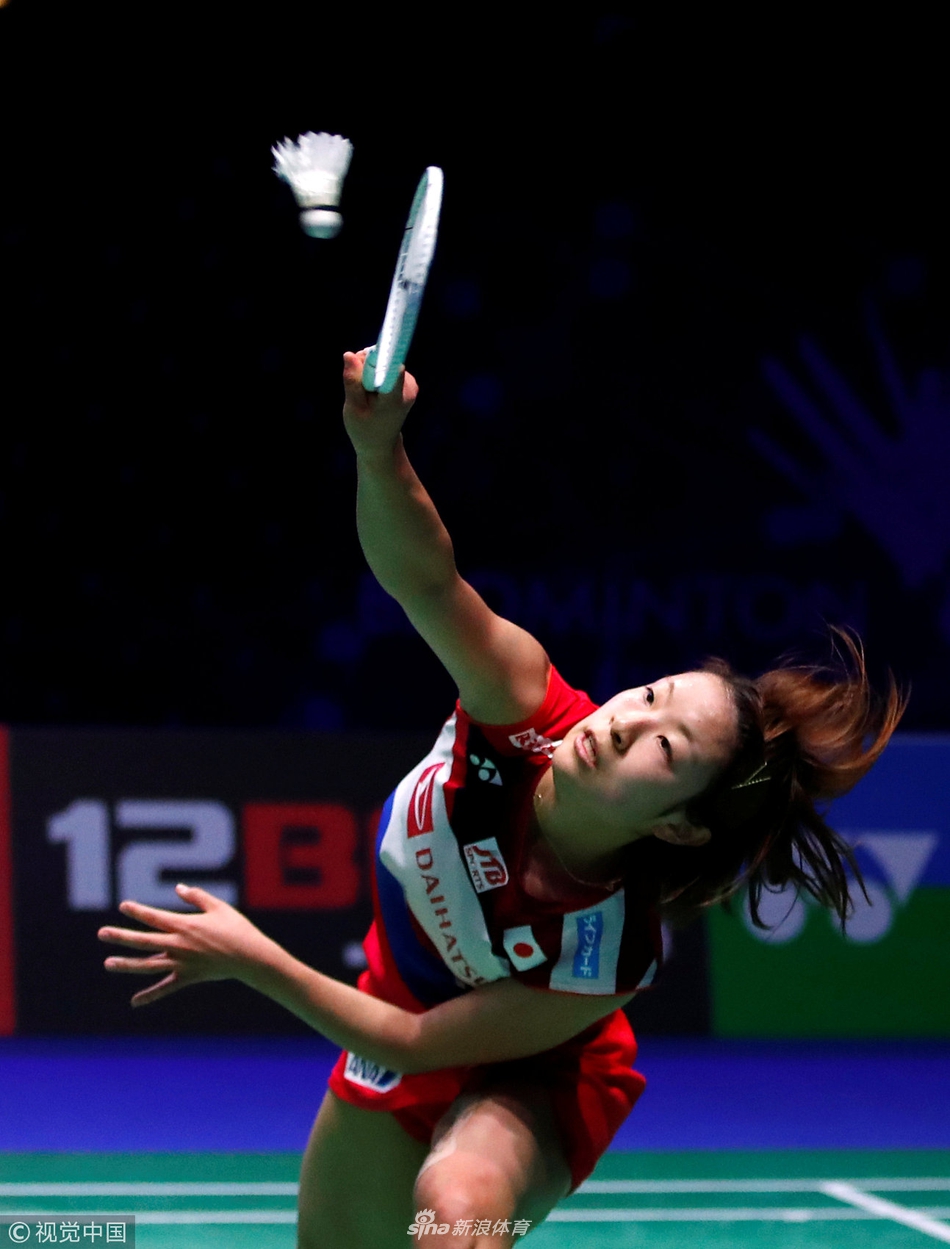 全英赛李雪芮0-2无缘四强